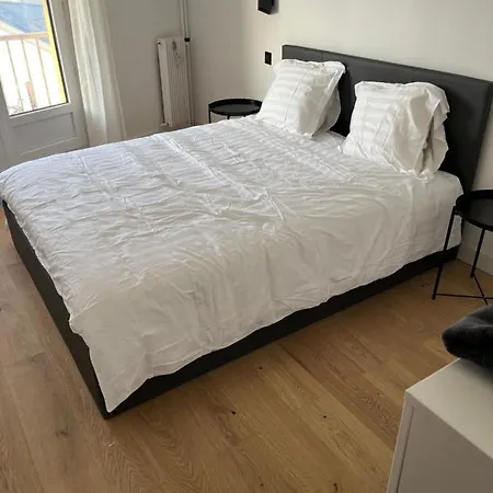 Apartment De Charme Sur Les Toits De ! *
